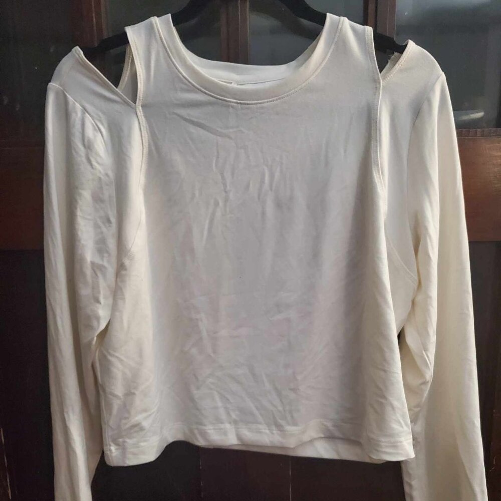 All in Motion Cropped Open-Shoulder Sport Tee
